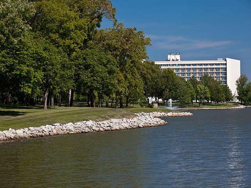 Kansas City Airport Marriott Exterior photo