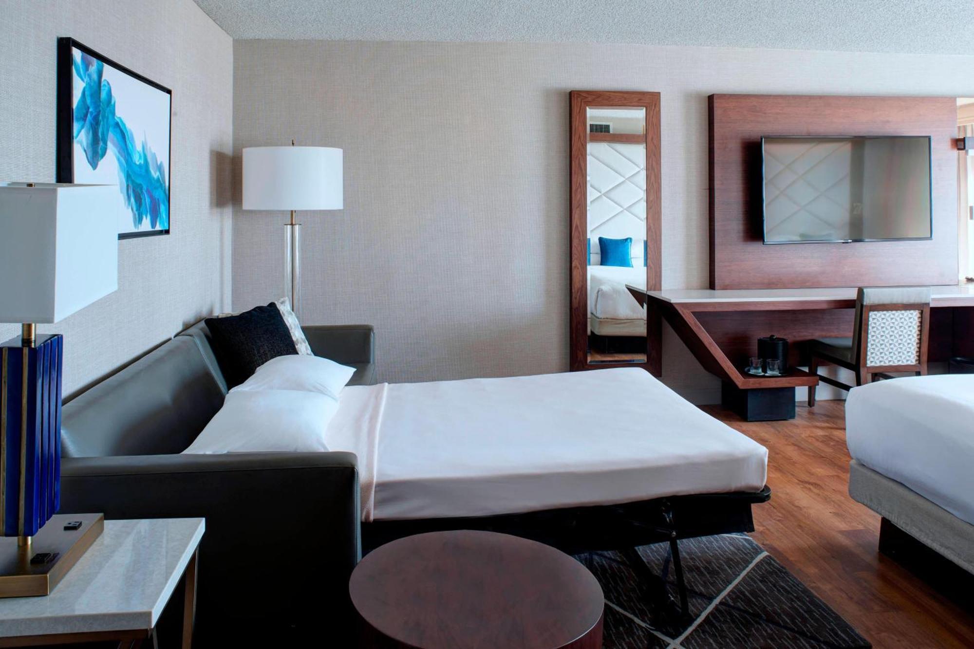 Kansas City Airport Marriott Exterior photo